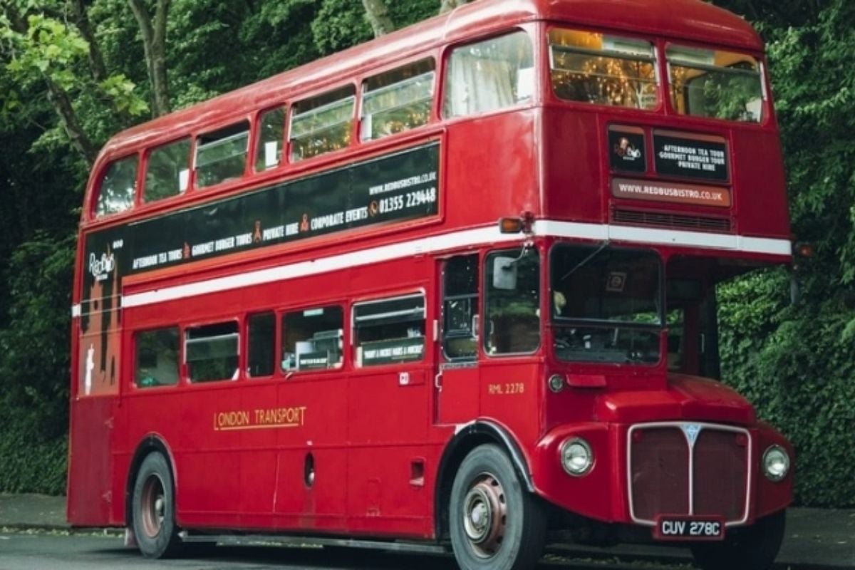 1966 Routemaster Dinner & Drinks Experience