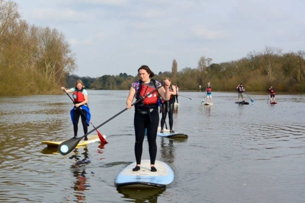 2 Hour Group Trip Introduction to Paddleboarding in London