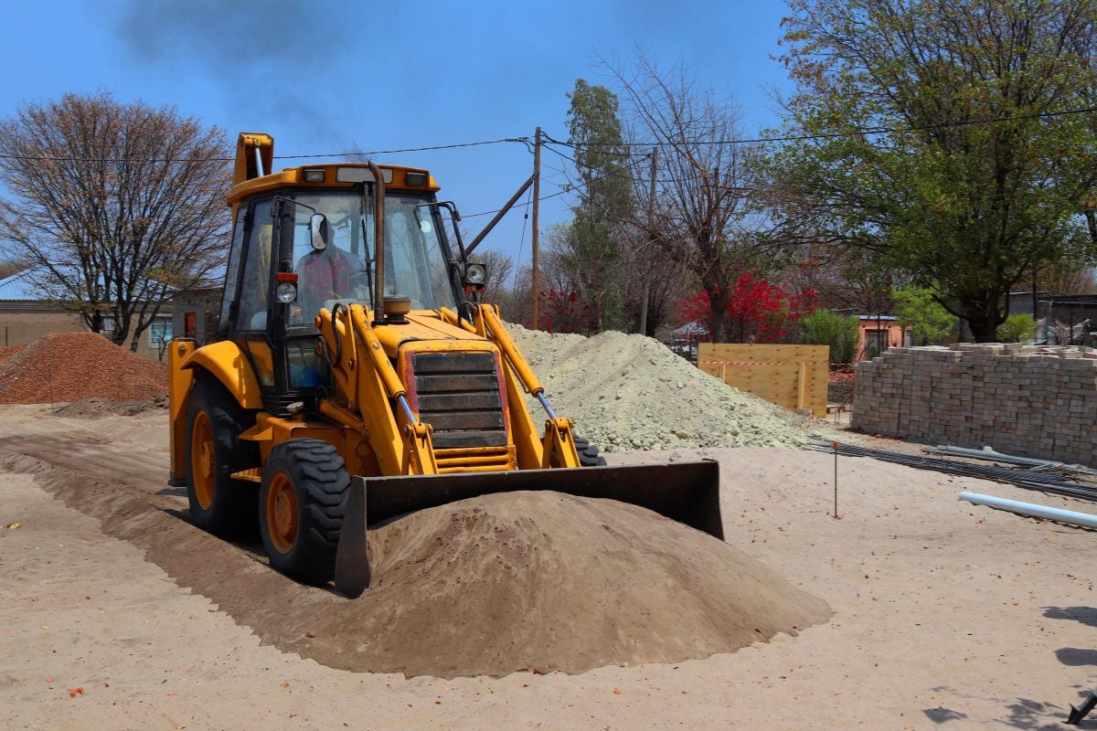 2 Hour JCB Digger Driving Experience