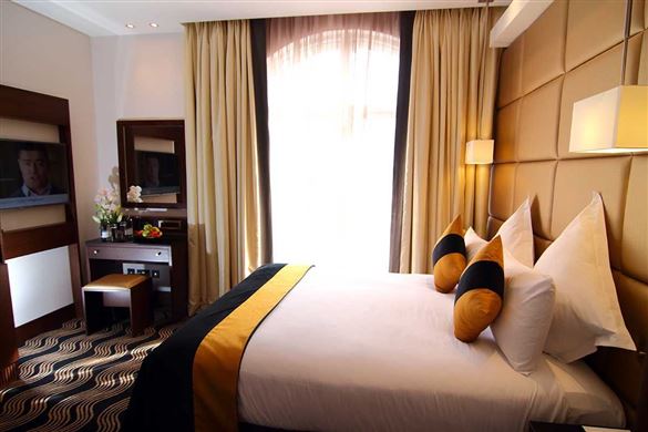 2 Night Stay In 4 Star Hotel With Mrs Doubtfire for Two