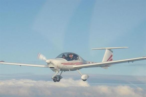 2 Seater 30 Minute Flying Lesson - Hertfordshire