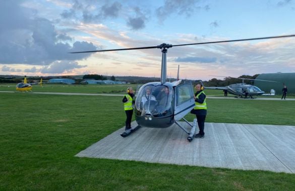 20 Minute 4 Seater Helicopter Flying Lesson
