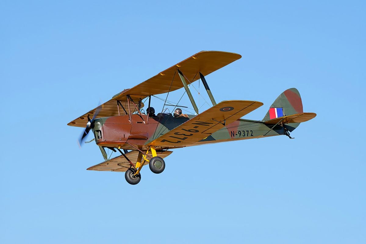 20 Minute Vintage Tiger Moth Flight