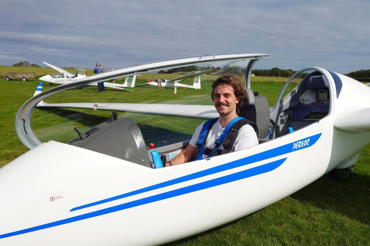 2000ft Aerotow Gliding Flight in East Devon