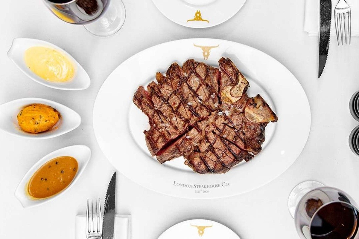 24oz Porterhouse Steak Bottomless Fries and Cocktails for Two - London