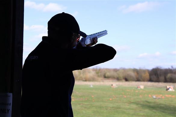 25 Rounds Clay Pigeon Shooting