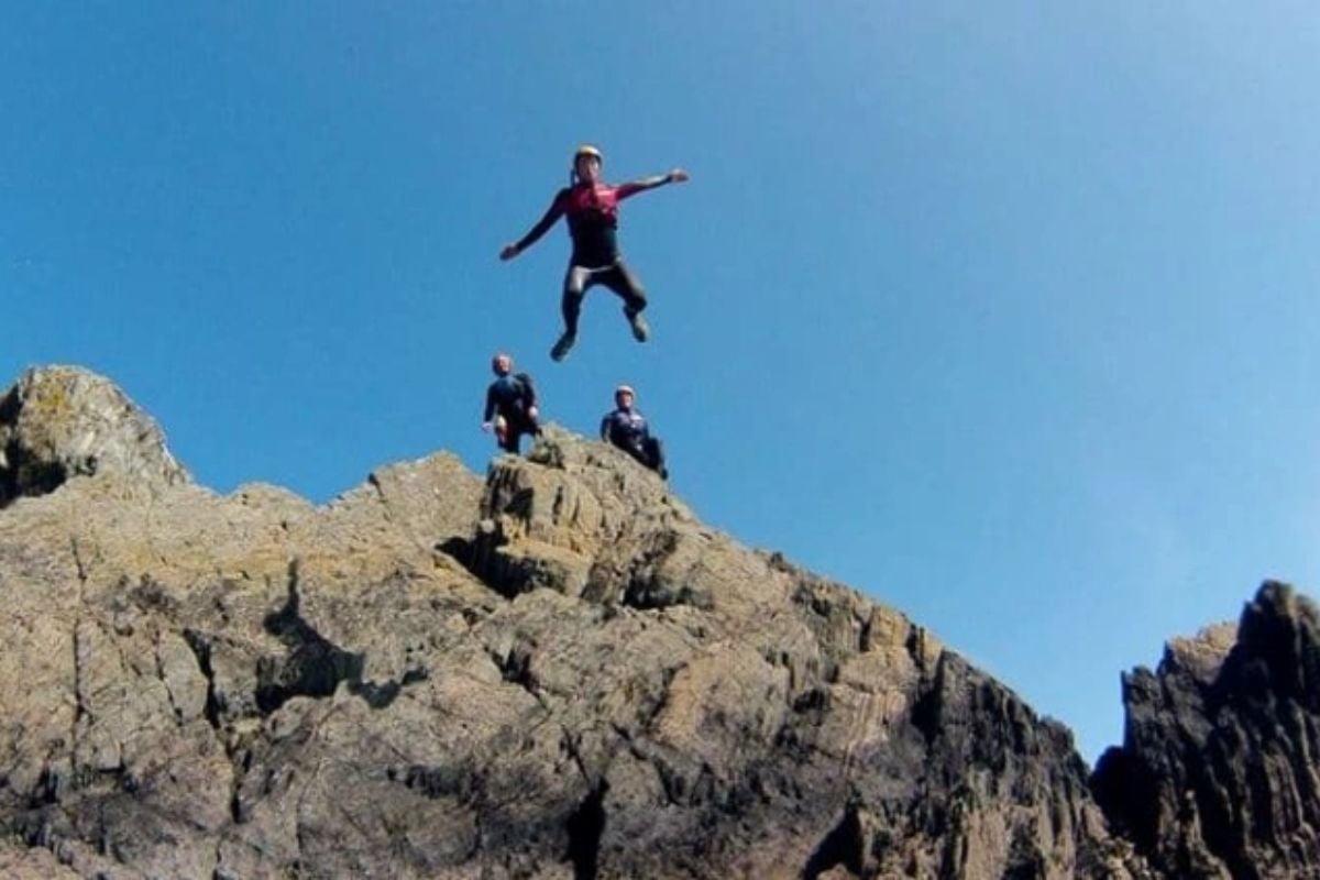 3 Hour Coasteering In Cornwall for Four