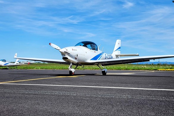 30 Minute 2-Seater Lesson - Humberside Airport