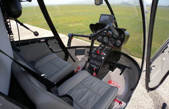 30 Minute 4 Seater Helicopter Lesson - Goodwood