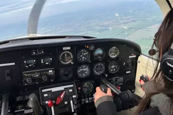 30 Minute 4 Seater Flying Lesson - Bagby Air