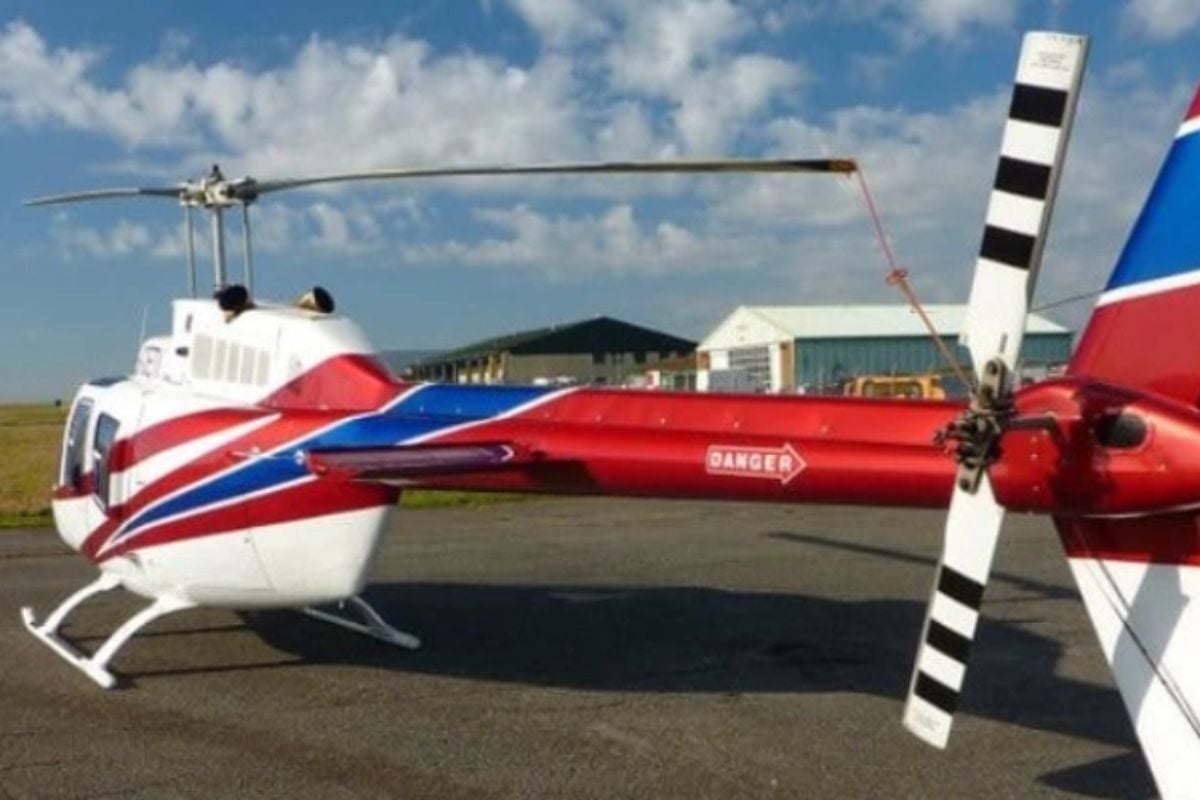 30 Minute B206 Helicopter Flying Lesson in Kent