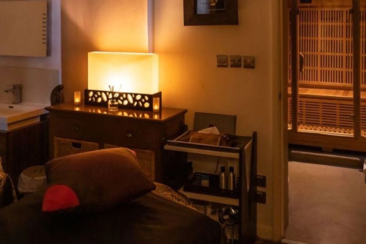 30 Minute Deep Tissue Head, Back & Shoulder Massage in Brighton