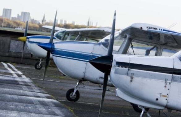 30 Minute Four Seater Flying Lesson - Cumbernauld Airport