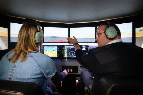 30 Minute Motion Flight Simulator with Lunch - Bristol