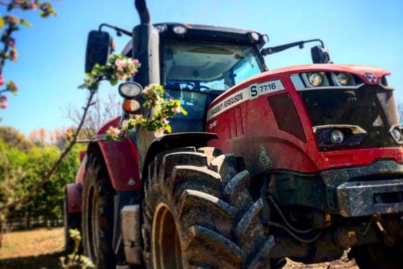 30 Minute Junior Tractor Driving Session - Leicestershire