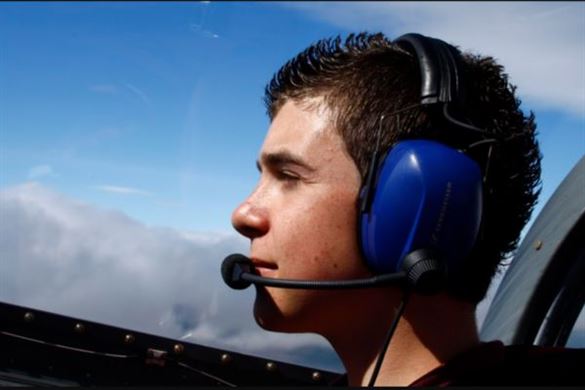 2-Seater Cessna 152 Flying Lesson - Gloucestershire