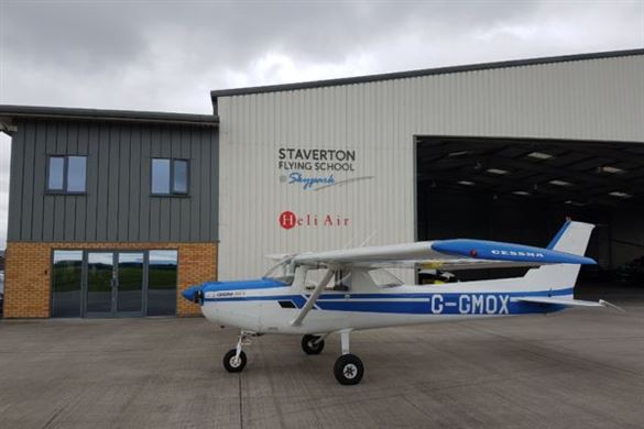 2-Seater Cessna 152 Flying Lesson - Gloucestershire