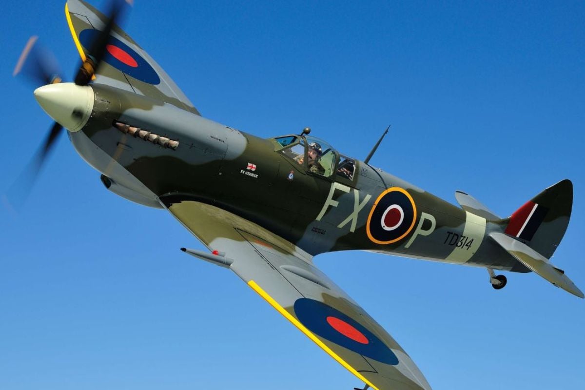 30 Minute 'West Country' Fly a Spitfire Experience