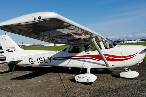 4 Seater 40 Minute Flying Lesson - Glasgow