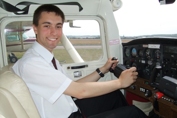 4 Seater 45 Minute Flying Lesson in Warwickshire