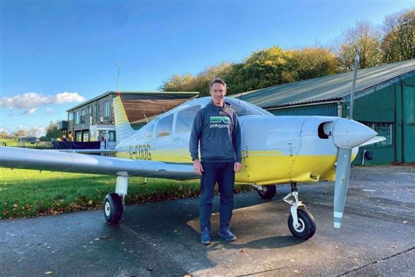 45 Minute 4 Seater Flying Lesson In Salisbury