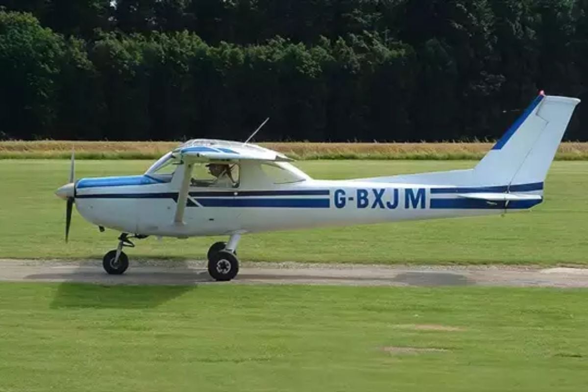 Glasgow 45 Minute 4 Seater Flying Lesson