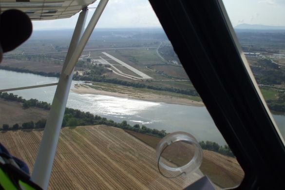 45 Minute Lesson In A Ikarus C42 - Grantham