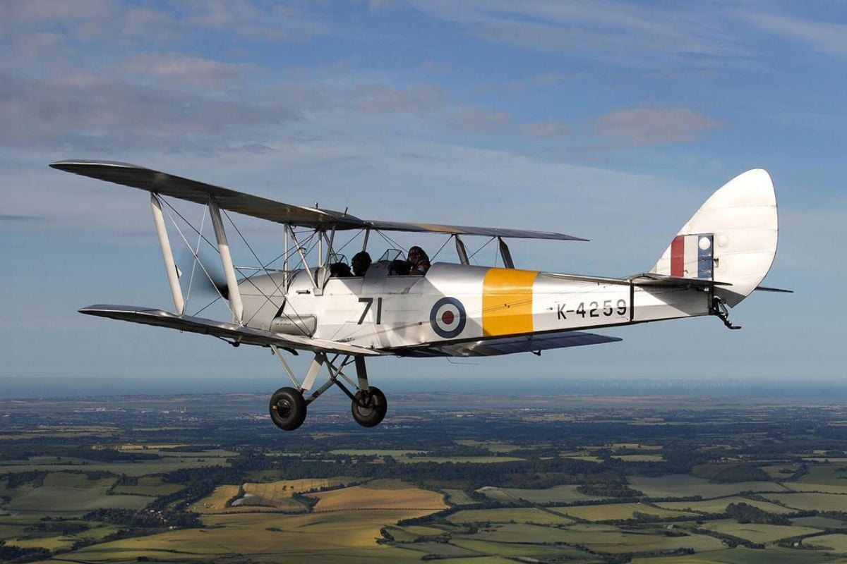 45 Minute Tiger Moth Flight in Dorset