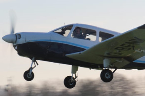 60 Minute 4-Seater Flying Lesson - Wiltshire
