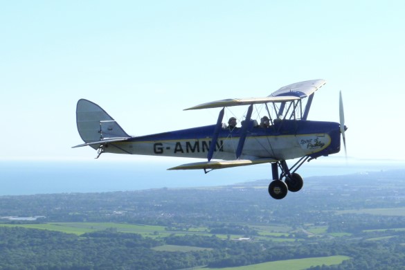 60 Minute 4 Seater Flying Lesson - Shoreham 