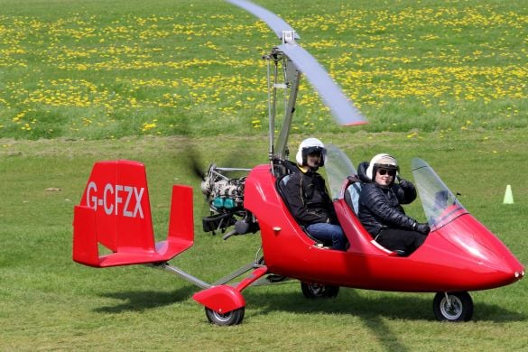 60 Minute Gyrocopter Trial Lesson (Closed Cockpit) - Manchester