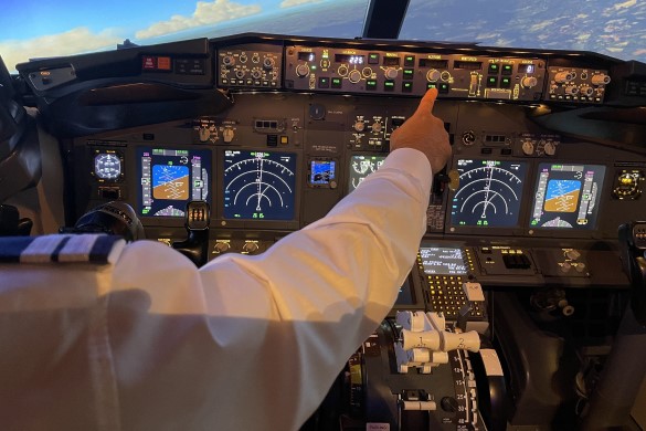 90 Minute 737 Flight Simulator Session - Lincoln