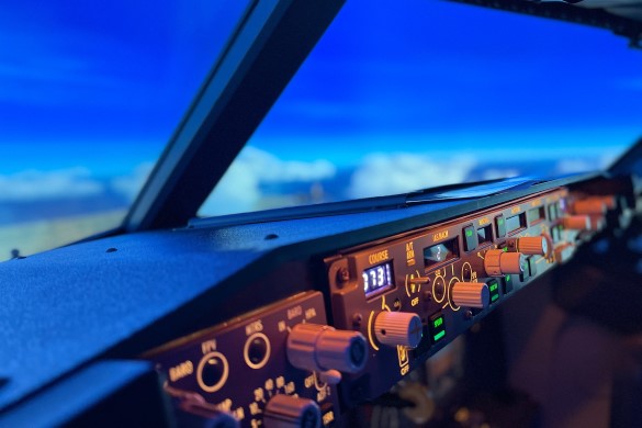 90 Minute 737 Flight Simulator Session - Lincoln