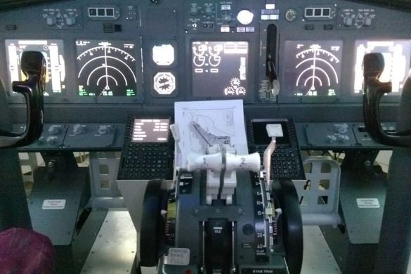 90 Minute 737 Simulator Session - Glasgow