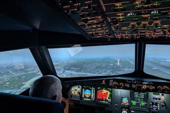 90 Minute Full Motion Airbus Simulator Session - Manchester