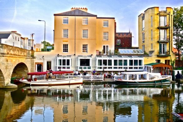 Afternoon Tea River Cruise in Oxford