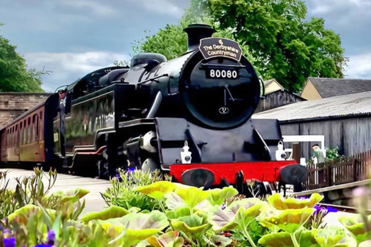 Themed Steam Train Afternoon Tea Trip for Two in Derbyshire