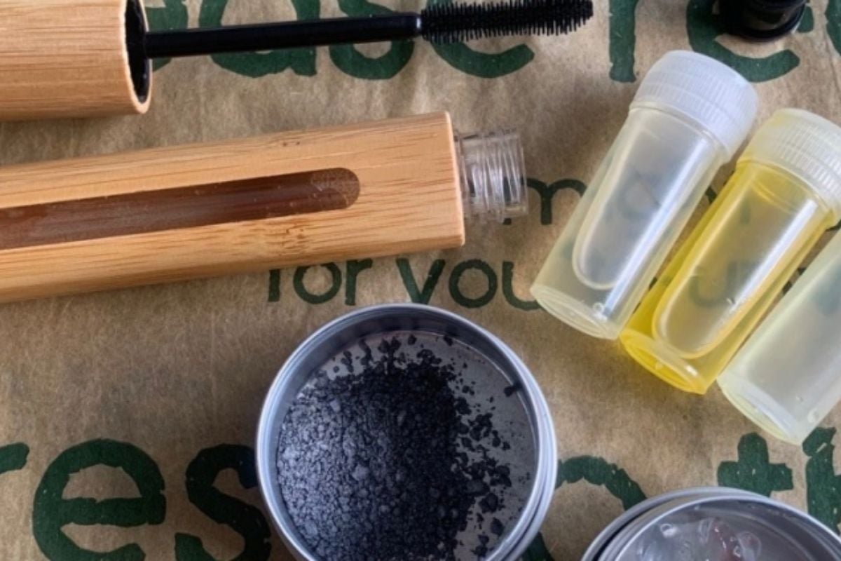 At Home Vegan Mascara Making Experience