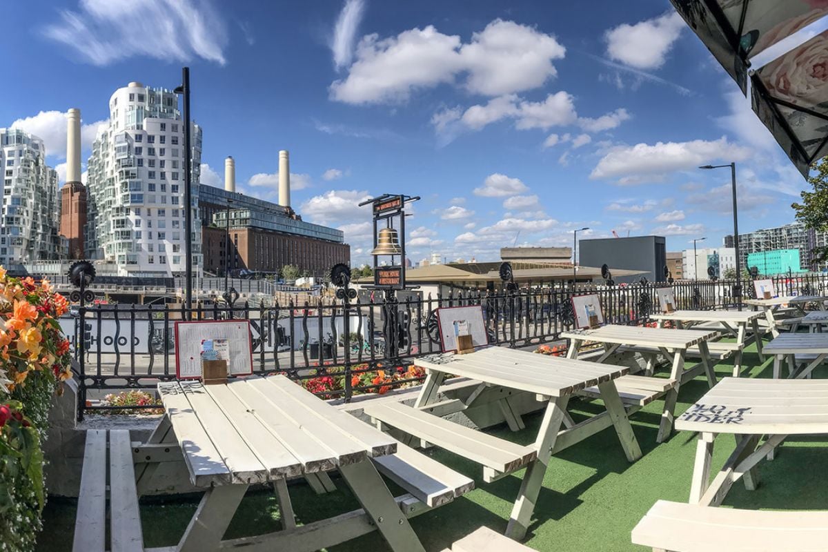 Battersea Chimney Lift and Three Course Meal for Two