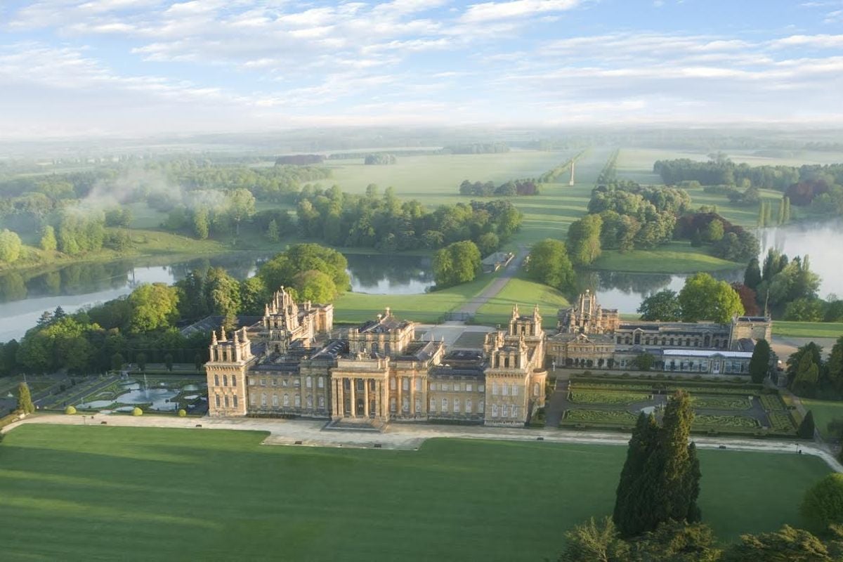 Blenheim Palace Entry and Dining with Bubbly for Two