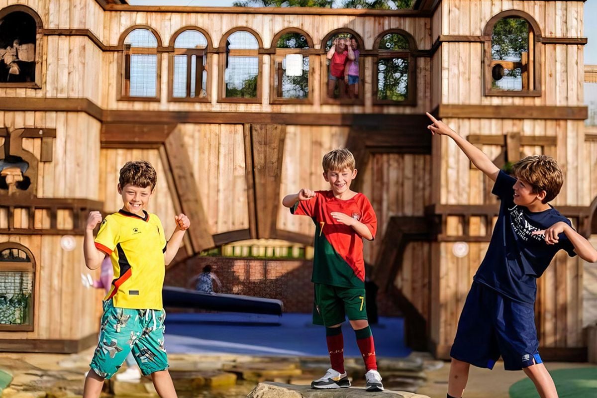 Blenheim Palace Family Day Out (One Adult & One Child)