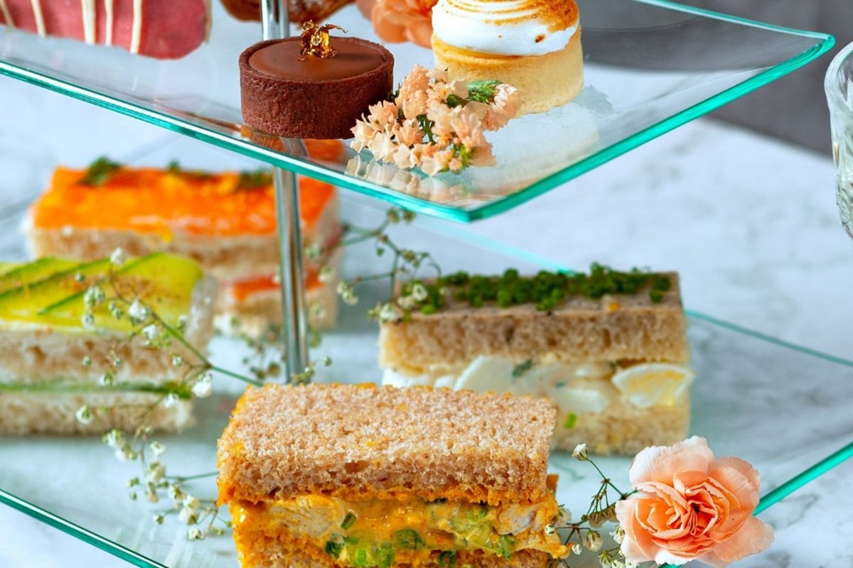 Bustronome London Afternoon Tea with Bottomless Prosecco