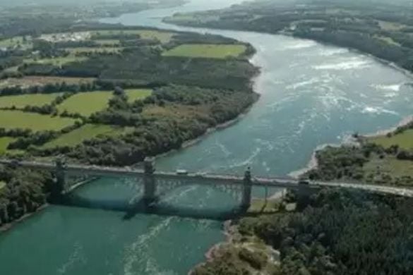 Castles & Menai Straits Helicopter Tour