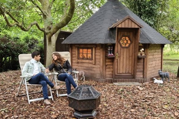 Cozy Nook Two Night Break with Animal Encounter - Norfolk