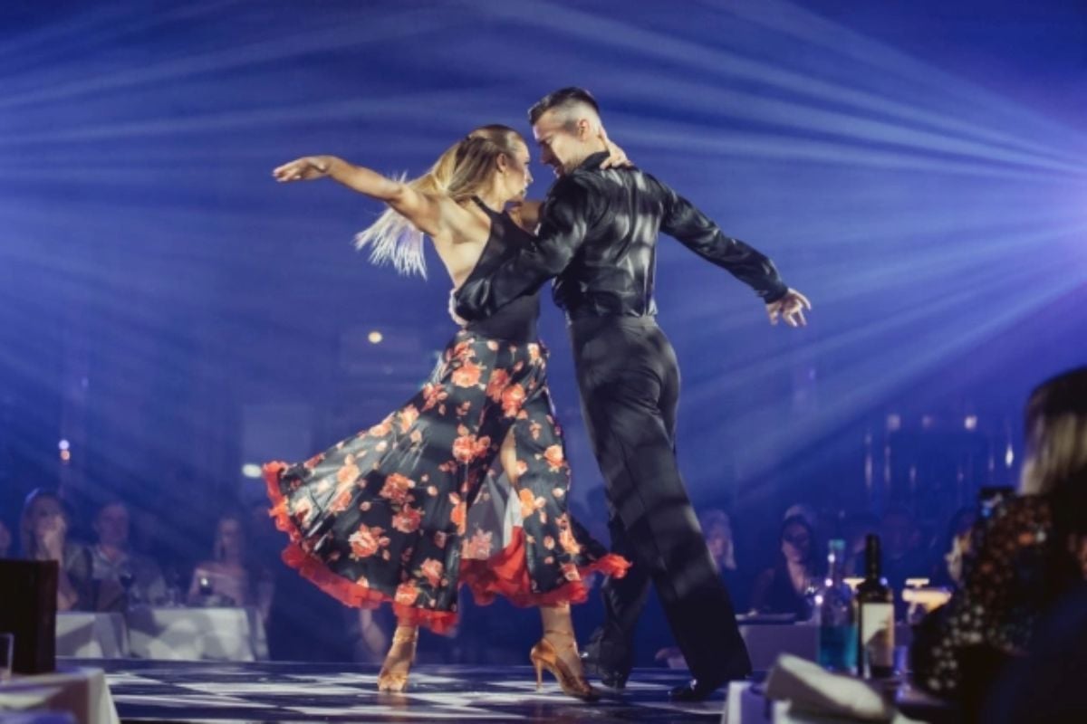 Deluxe Cabaret Show with Gourmet Dinner for Two