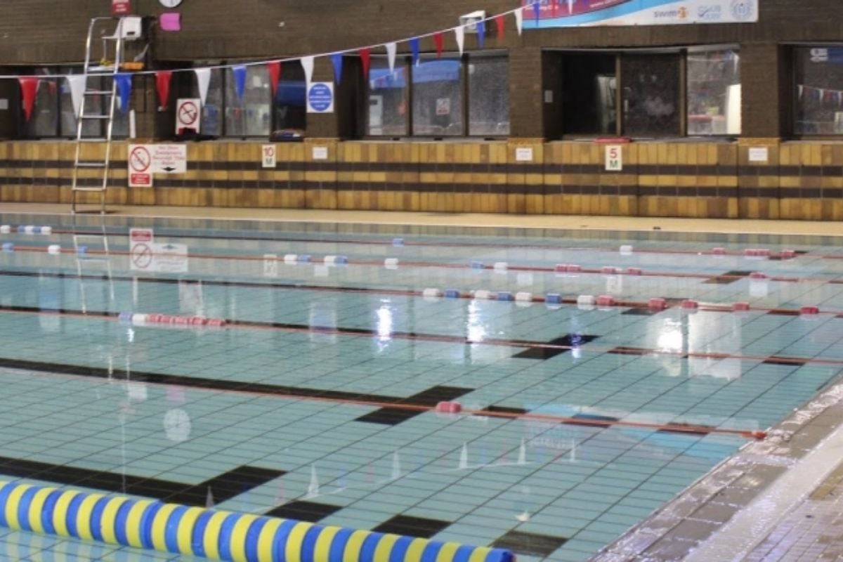 Discover Scuba Diving Experience in Bristol