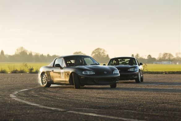 Drift Battle MX5 vs BMW Driving Experience - 20 Laps