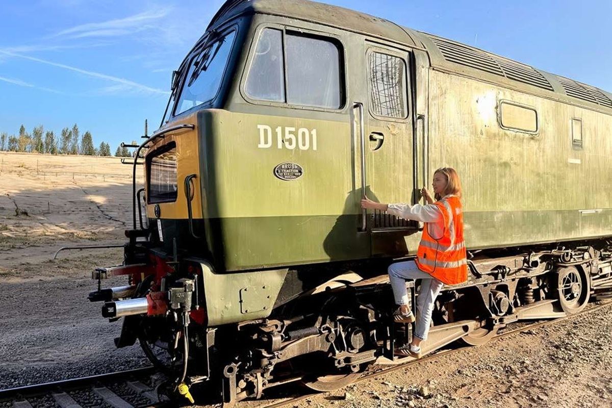 Exclusive 1:1 Diesel Train Driving Experience