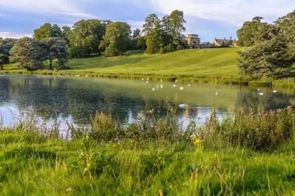 Exclusive Blenheim Palace Helicopter Tour for up to Three