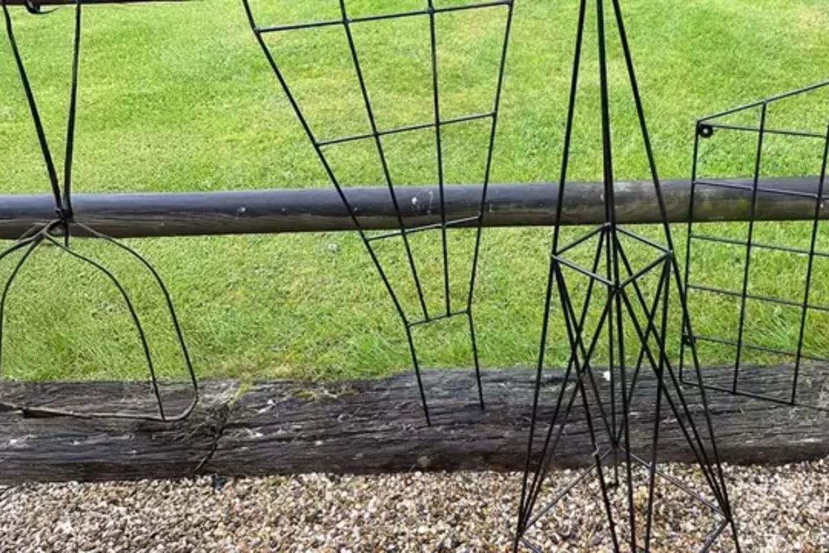 Extended Garden Obelisk Welding Course
